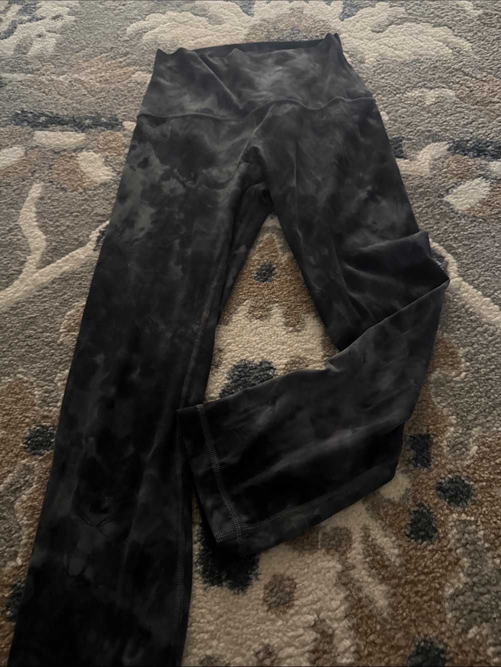 Lululemon align diamond dye pitch grey graphite Leggings Women size 4 (21”)